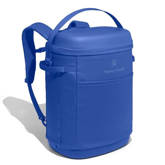 carryouttm-backpack-22-l-u0 18pco382_carryout_backpack_22l_capri_blue_angled_1.jpg