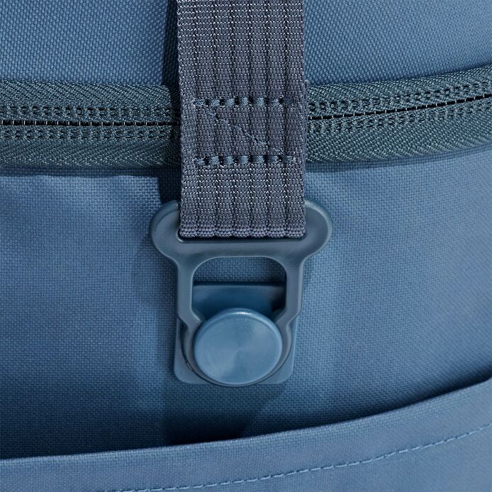 carryouttm-soft-cooler-30-l-r3 250815_hydro_cooler_details_14854_2_5.jpg