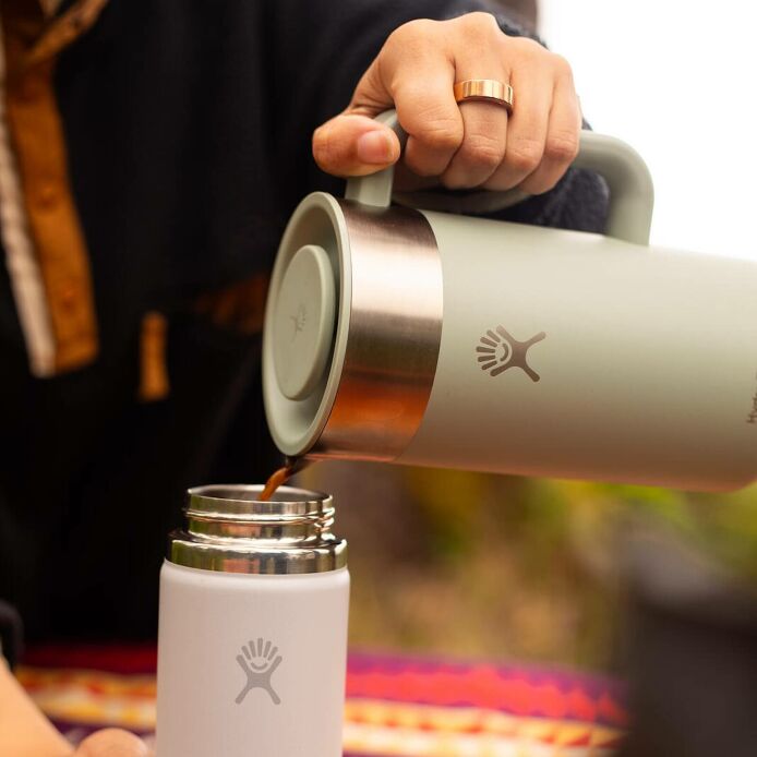 32-oz-insulated-french-press-l5 2706_johnson_s25summertravel_camping_pouring_303a0287_1_.jpg