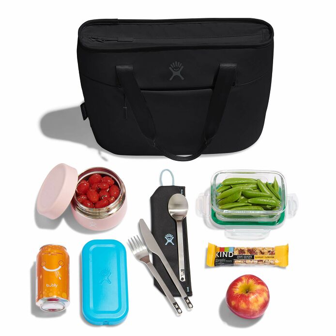 8-l-insulated-lunch-tote-t5 8l-tote-black-packing.jpg