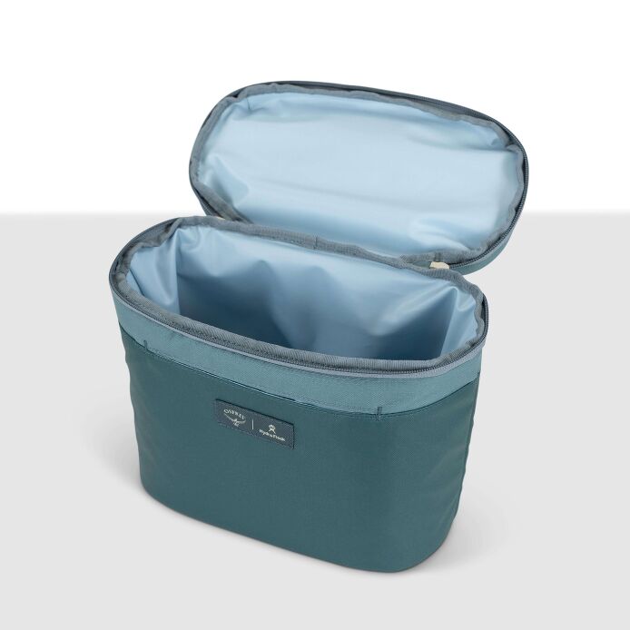 osprey-axis-x-hydro-flask-campus-essentials-bundle-u9 axisxhydroflask_s26_detail2_cascadeblue_10007249_1.jpg