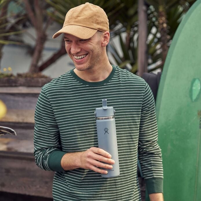 24-oz-wide-mouth-with-flex-straw-cap-f7 hf_s26_mcinnis_0232_13.jpg