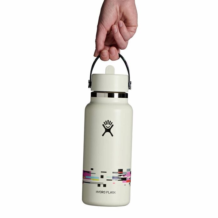 glitch-collection-32-oz-bottle-with-flex-straw-cap-k6 le26-w32-1006-32-oz-wide-flex-straw-cap-glitch-white-hb.jpg